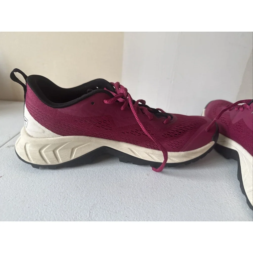 Keen Women's Versacore Speed Sneaker 9 Magenta Indigo Purple Hiking Shoes